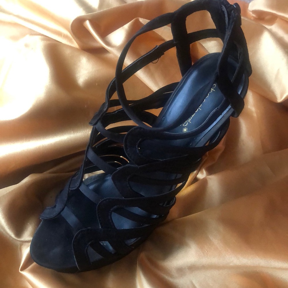 Black & Gold Platform heels